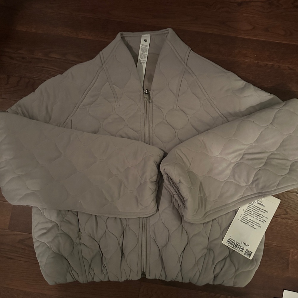 Lululemon quilted bomber jacket